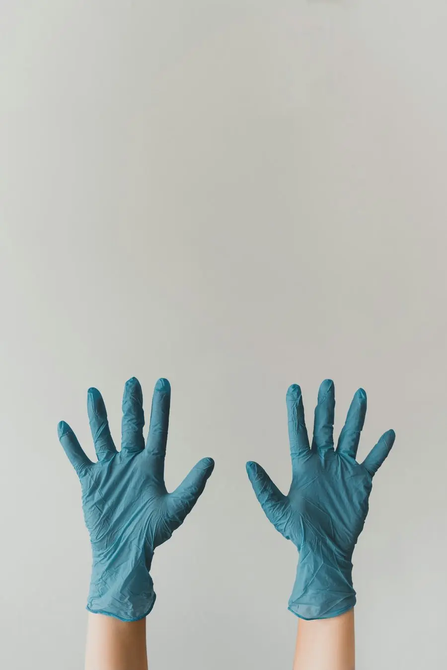 Box of Ergent latex examination gloves